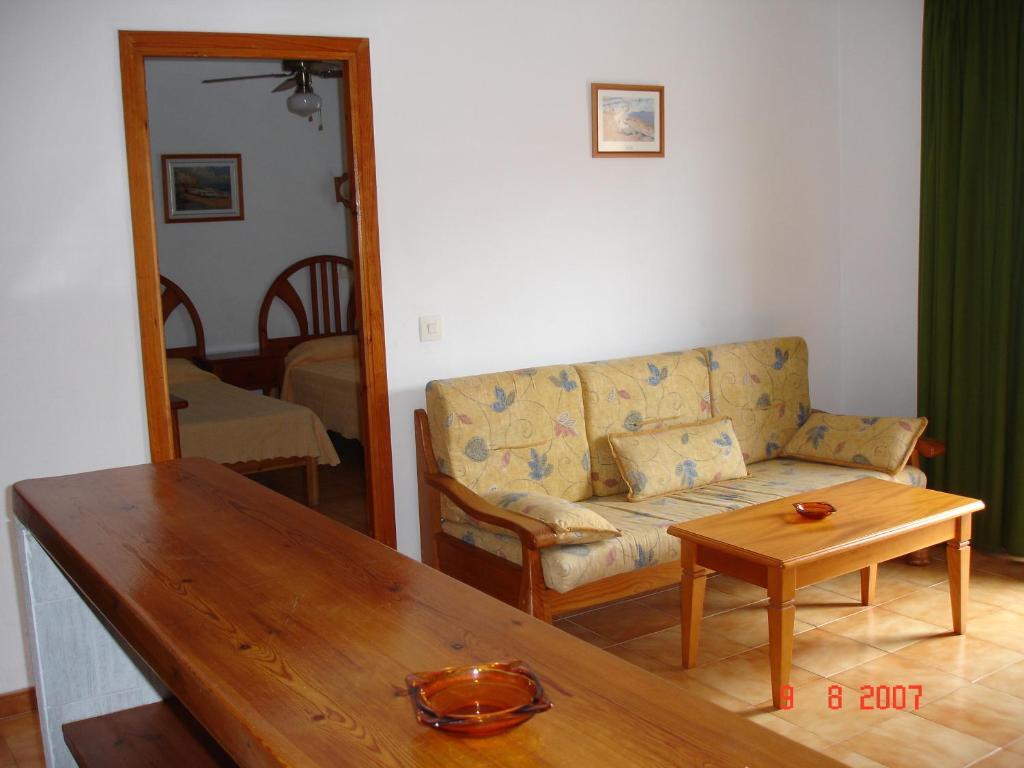Hotel apartamentowy Vista Al Puerto Sant Antoni de Portmany