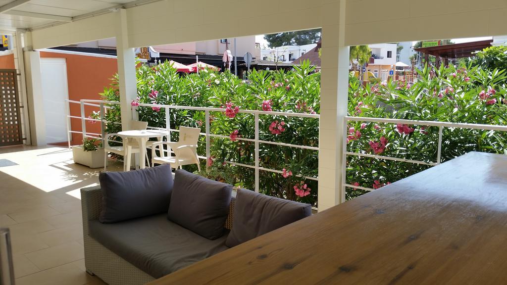 Hotel apartamentowy Vista Al Puerto Sant Antoni de Portmany